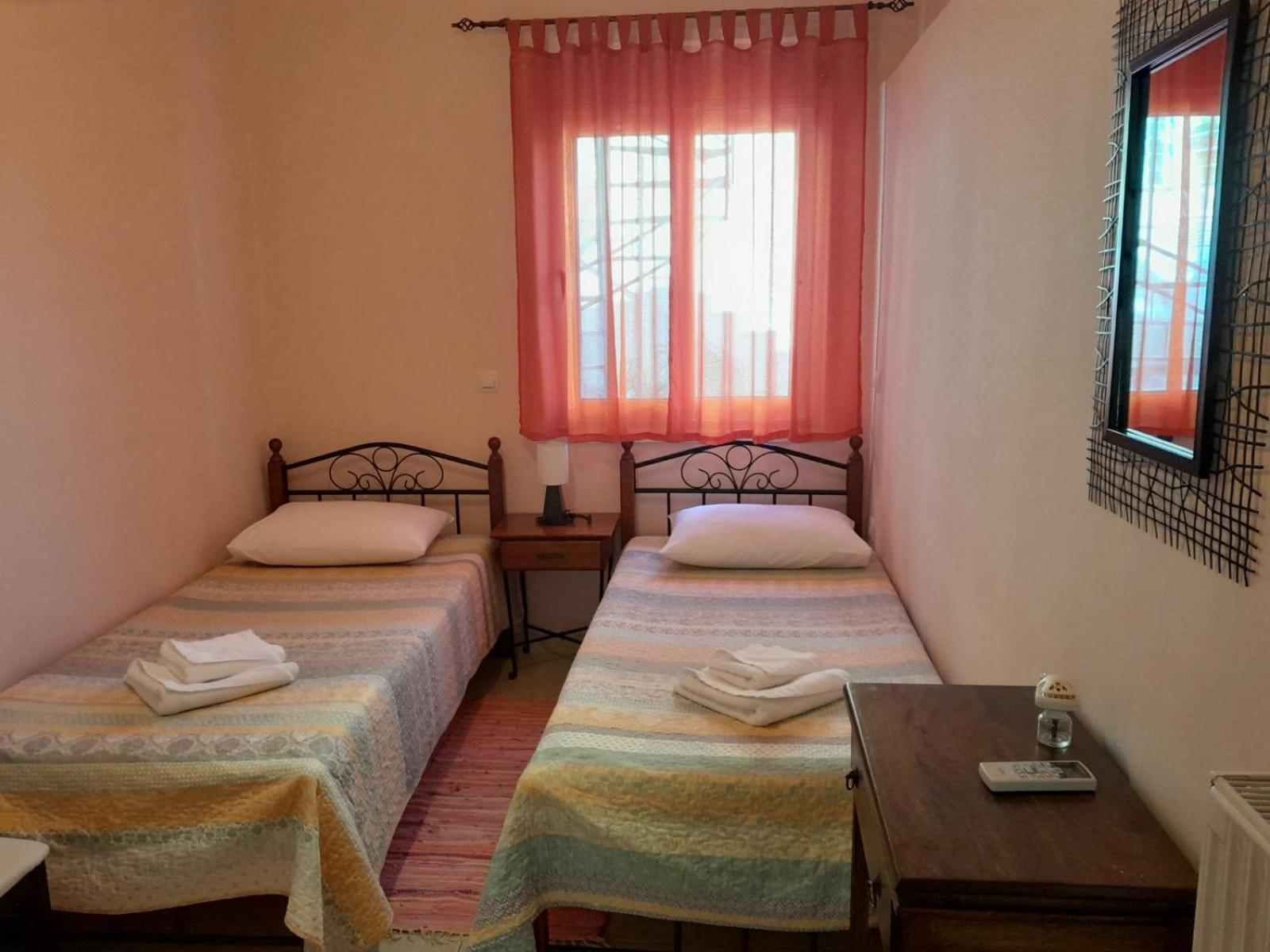 Omorfi Poli 120 Sqm Apartment 纳夫普利翁 外观 照片