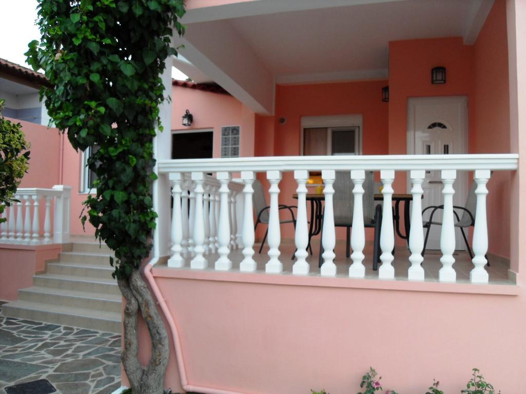Omorfi Poli 120 Sqm Apartment 纳夫普利翁 外观 照片